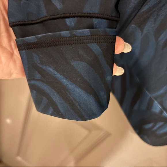 Greyson Scarlett | Halley II Feather Mid Layer Quarter Zip S | Teal Blue & Black - Picture 6 of 13